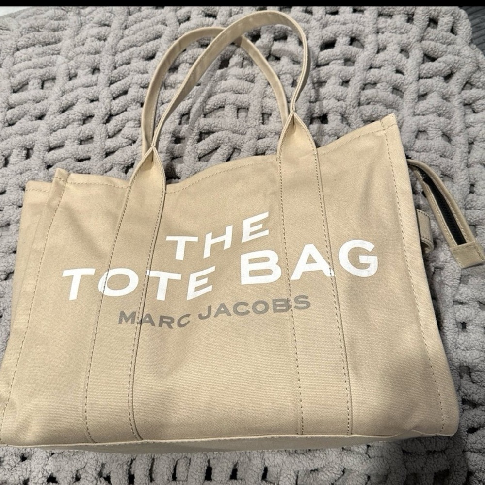 Large beige Marc Jacob’s Tote bag
